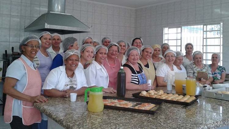 O projeto Padaria Artesanal, coordenado pelo Fundo Social de São José, está com inscrições abertas para turmas do curso de panificação. (Foto: Alessandra Jorge/PMSJC)