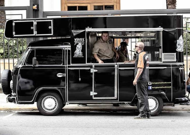 O evento reunirá os melhores food trucks do país junto a atrações musicais varias, no espaço do Tenis Clube da cidade durante a alta temporada (2/julho – 2/Agosto), sempre de quinta a domingo. (Foto: Divulgação)