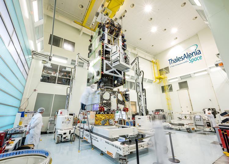 Instalações da Thales Alenia Space, fornecedora do satélite do sistema SGDC. (Foto: Divulgação)