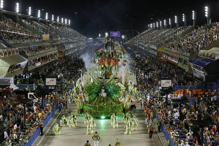 Sambódromo do Rio de Janeiro lotado no Carnaval de 2015. (Foto: Foto: Marco Antonio Cavalcanti/ Riotur)