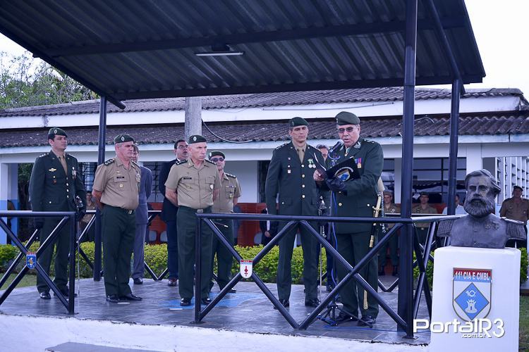 Autoridades durante a formatura. (Foto: Alex Santos/PortalR3)