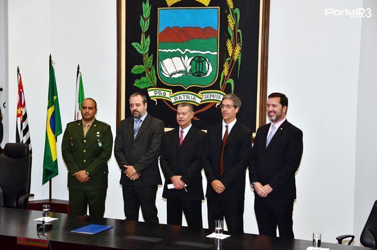 Mesa dos trabalhos presidida pelo Dr. Alexandre Levy Perrucci. (Foto: Luis Claudio Antunes/PortalR3)