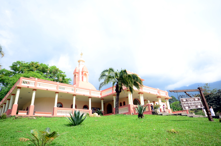 Fazenda Nova Gokula - Pindamonhangaba 