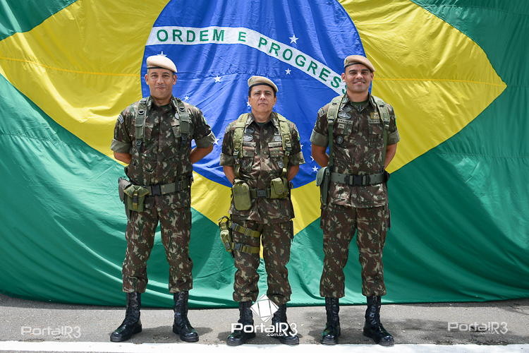 Passagem de Comando da12ª Brigada de Infantaria Leve (Aeromóvel