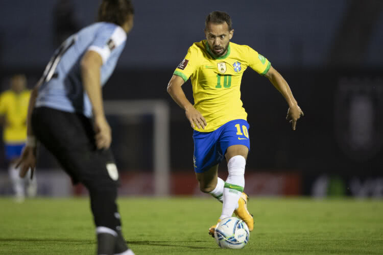 Argentina vence Paraguai e segue 100% nas Eliminatórias da Copa do Mundo