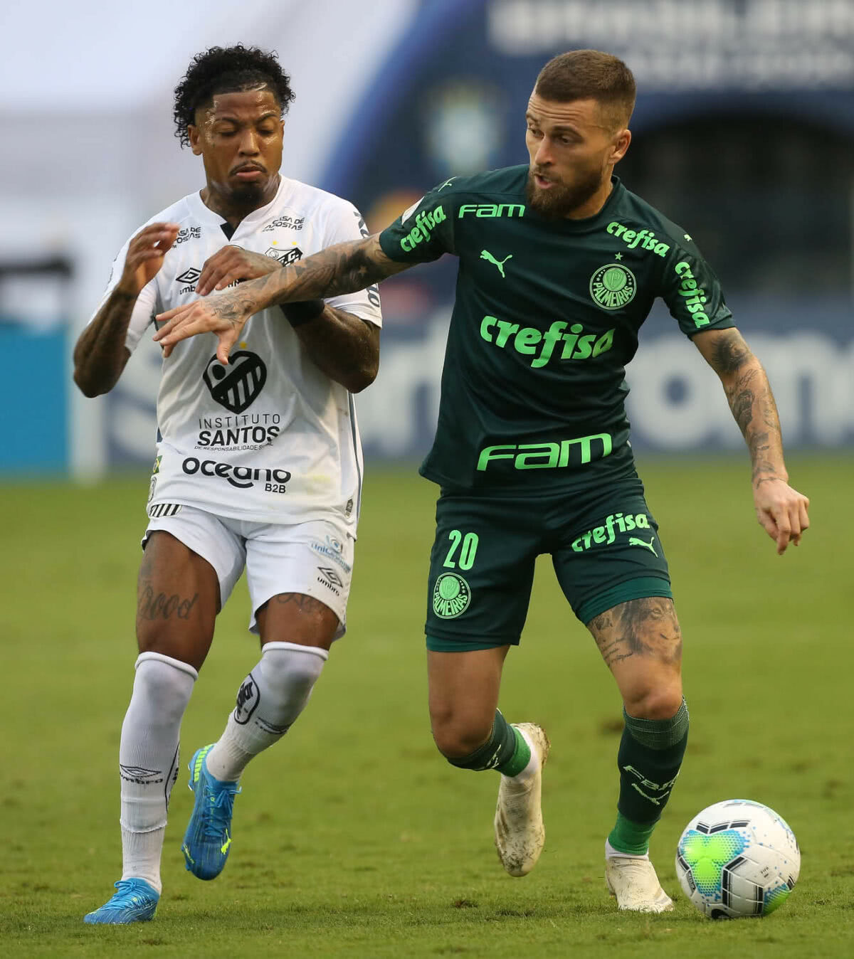 Empate sem gols marca clássico entre Palmeiras e Santos no