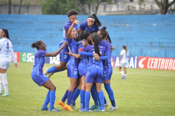 Santos goleia o São José pelo Campeonato Paulista Feminino