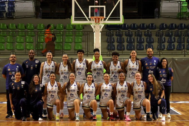 Time feminino do São José Basket vence mais um jogo na Copa SP e