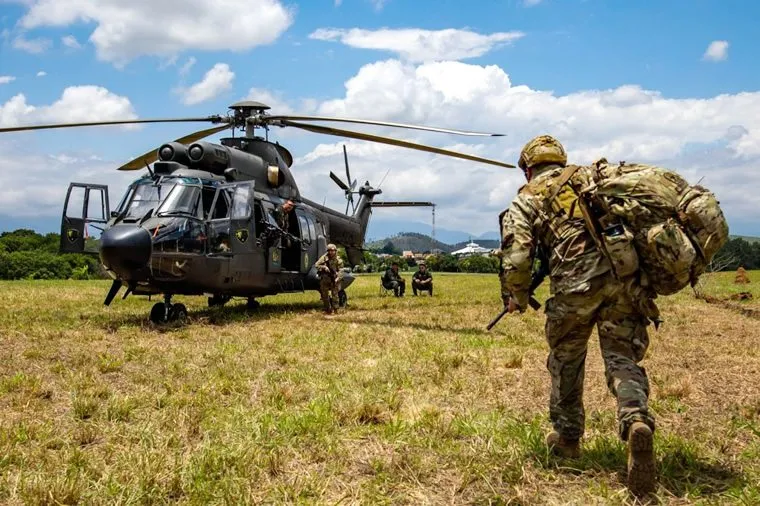 Tropa, aeronaves e viaturas que serão utilizadas no adestramento estarão em condição de preparo no dia 13 de junho no pátio de aeronaves da AvEx.