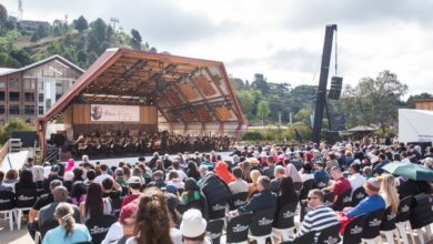 Orquestra do Festival com a maestra Rebecca Tong na 53ª edição do evento, em julho de 2023