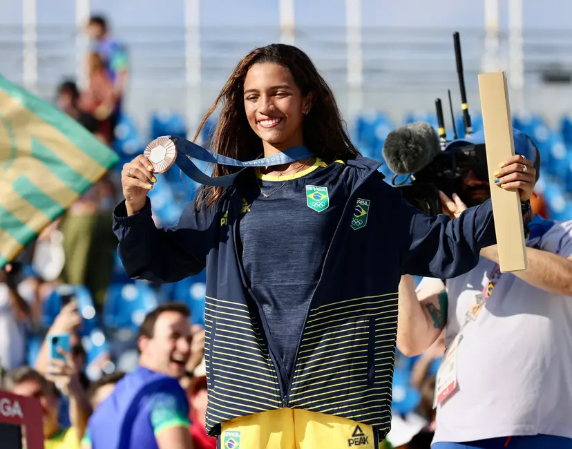 A atleta Rayssa Leal garantiu a medalha de bronze na categoria. 