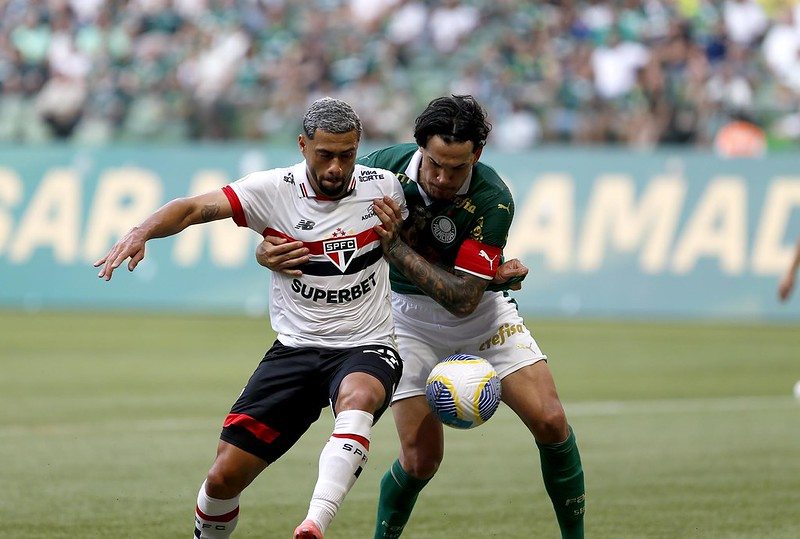 Lance da partida entre Palmeiras e SPFC