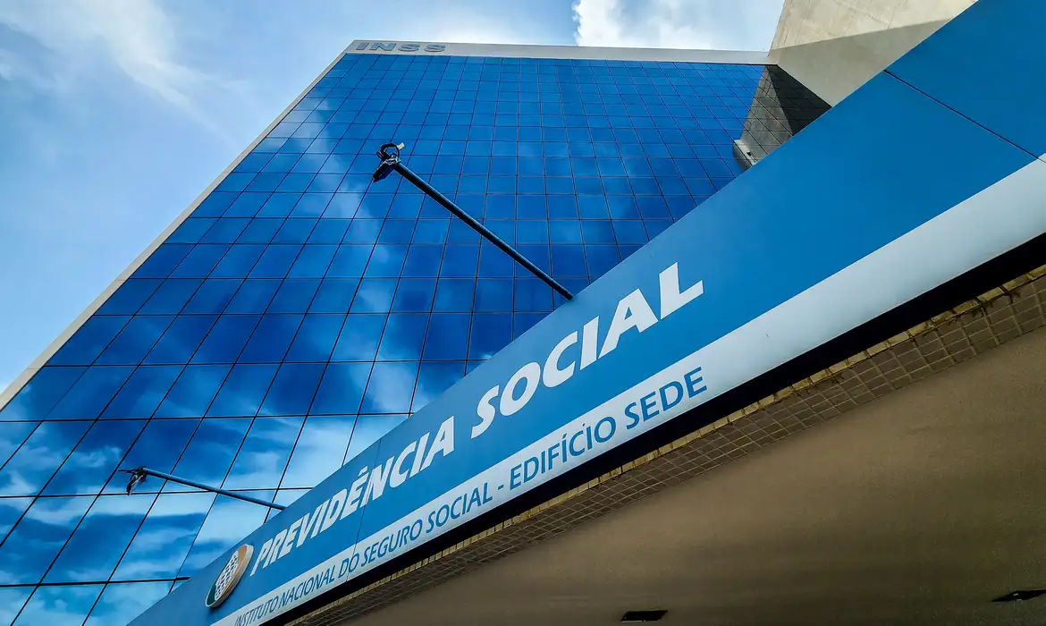 Governo orienta a não acessar links enviados por e-mail ou rede social 